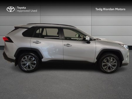2022 Toyota RAV4 - photo 3