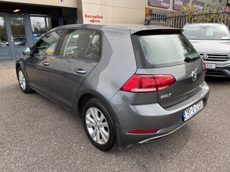 2019 Volkswagen Golf - photo 2
