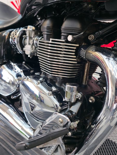 2014 Triumph Bonneville - photo 19