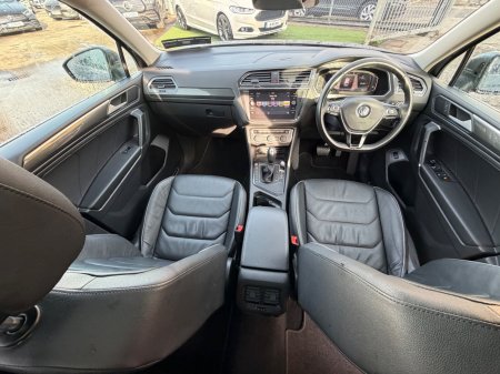 2020 Volkswagen Tiguan - photo 13