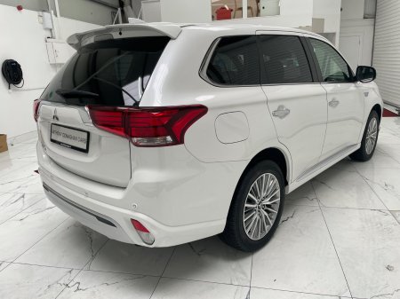 2020 Mitsubishi Outlander - photo 3