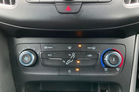 2016 Ford Focus - photo 28