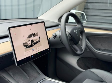 2022 Tesla Model Y - photo 8