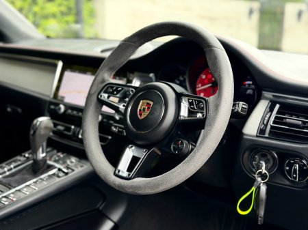 2021 Porsche Macan - photo 20