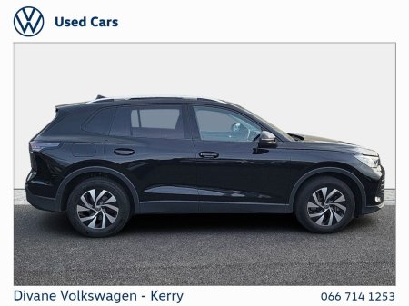 2025 Volkswagen Tiguan - photo 10