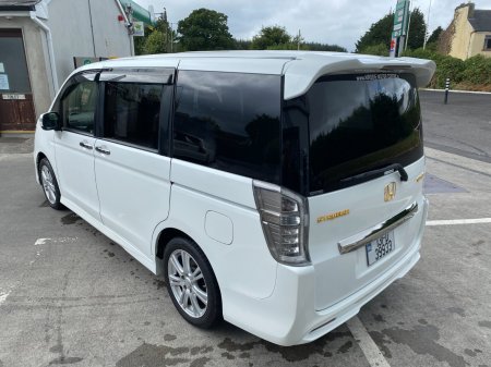 2013 Honda Stepwagon - photo 6