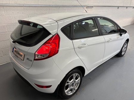 2015 Ford Fiesta - photo 5