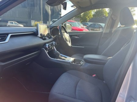 2019 Toyota RAV4 - photo 6