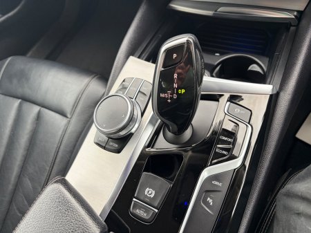 2018 BMW 5-Series - photo 18