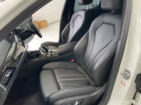 2021 BMW 5-Series - photo 19
