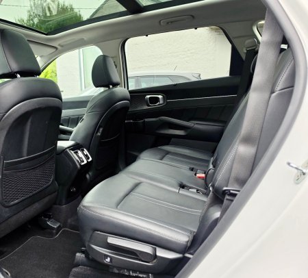 2024 Kia Sorento - photo 11