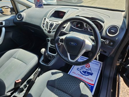 2012 Ford Fiesta - photo 15