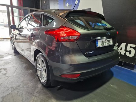 2017 Ford Focus - photo 7