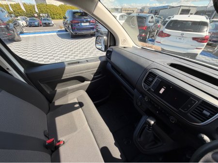2024 Opel Vivaro - photo 24