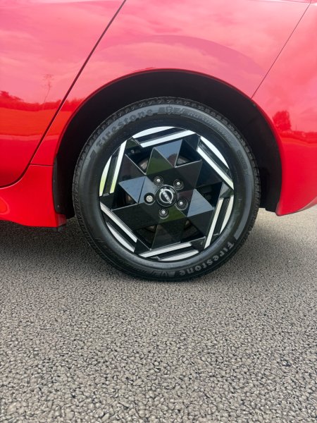 2022 Nissan Leaf - photo 3