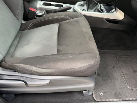 2019 Nissan Navara - photo 16