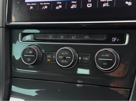 2020 Volkswagen Golf - photo 10
