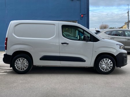 2023 Peugeot Partner - photo 2