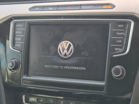 2017 Volkswagen Passat - photo 23