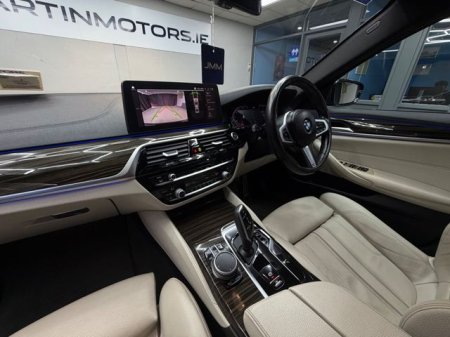 2021 BMW 5-Series - photo 31