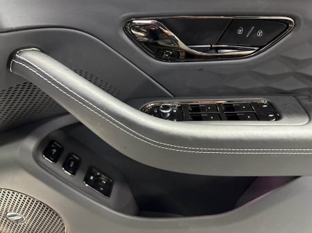 2025 Bentley Flying Spur - photo 31