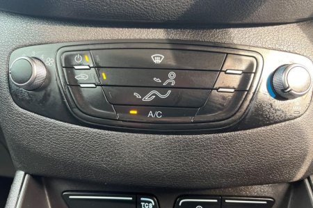 2022 Ford Transit Courier - photo 23