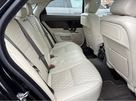 2017 Jaguar XJ - photo 11