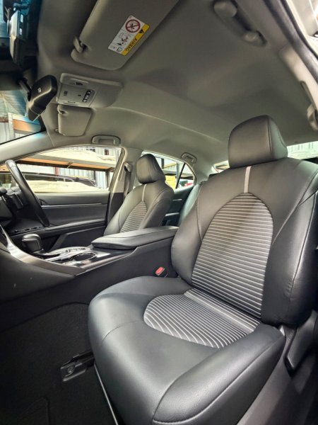 2019 Toyota Camry - photo 16