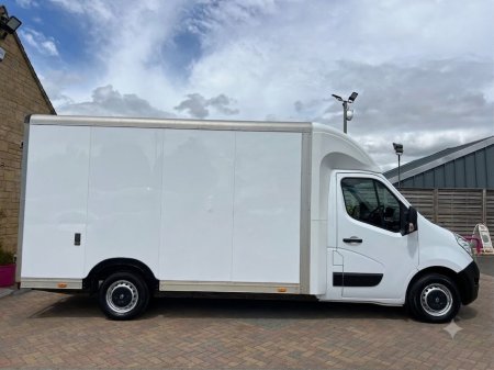 2020 Renault Master