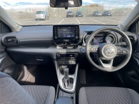 2023 Toyota Yaris - photo 9