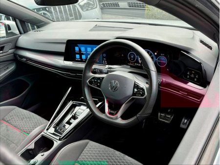 2024 Volkswagen Golf - photo 15
