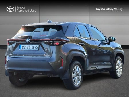 2023 Toyota Yaris Cross - photo 2