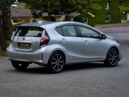 2020 Toyota Aqua - photo 12