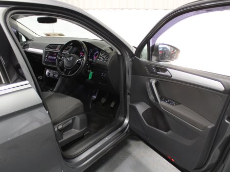 2019 Volkswagen Tiguan - photo 23