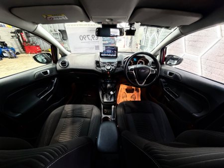 2014 Ford Fiesta - photo 15