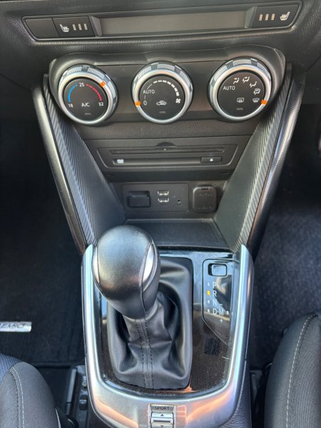 2016 Mazda Demio - photo 8