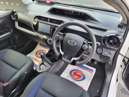 2020 Toyota Aqua - photo 13