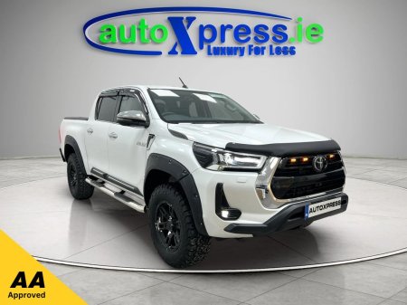 2023 Toyota Hilux 4WD Z, ULTRA Low mileage, 360 camera