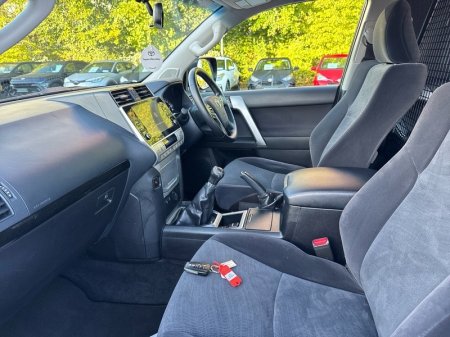 2022 Toyota Land Cruiser - photo 6