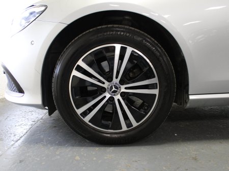 2021 Mercedes-Benz E-Class - photo 9