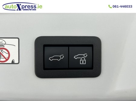2024 Toyota Prius - photo 25