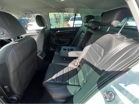 2020 Volkswagen Golf - photo 27