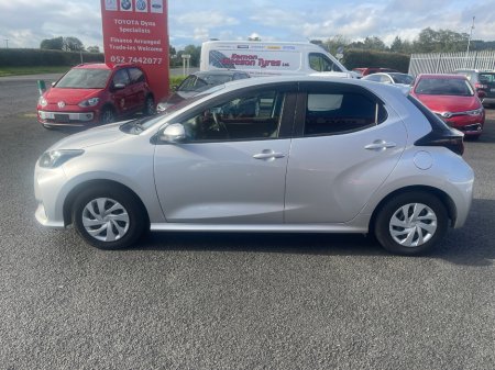 2020 Toyota Yaris - photo 4
