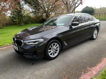 2023 BMW 5-Series - photo 4