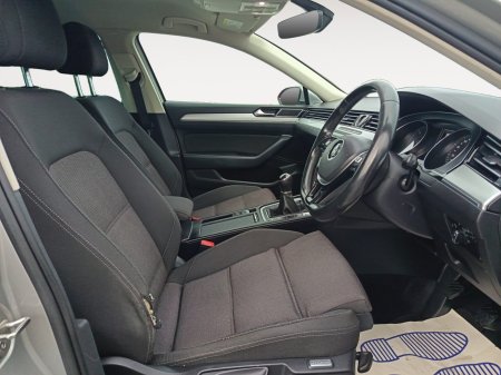 2016 Volkswagen Passat - photo 13