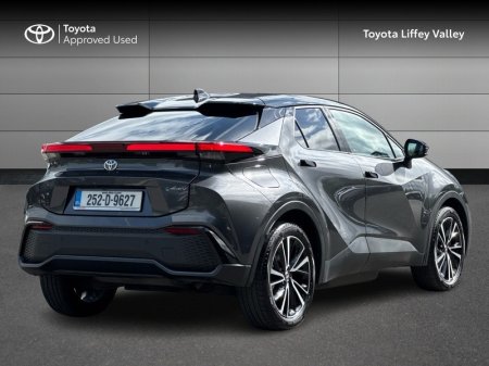 2025 Toyota C-HR - photo 2
