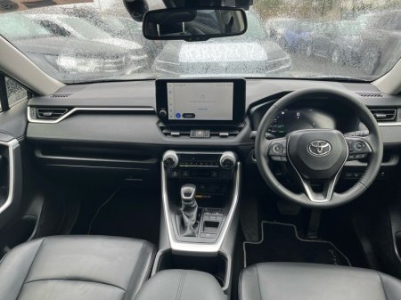 2025 Toyota RAV4 - photo 8