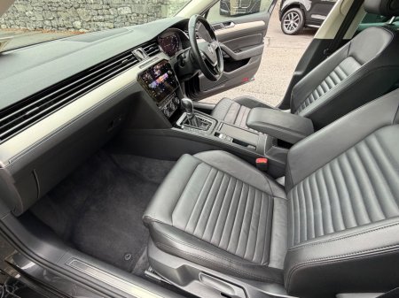 2019 Volkswagen Passat - photo 12