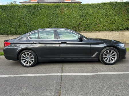 2017 BMW 5-Series - photo 9