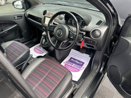 2014 Mazda Demio - photo 11